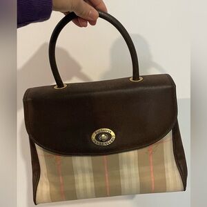 Authentic Vintage Burberry satin&suede handbag.
